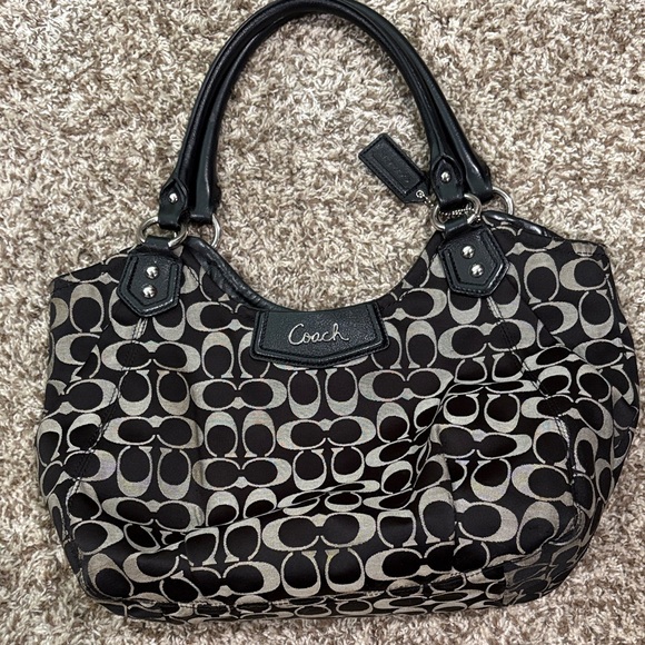 Coach Black and Cream Signature Shoulder Bag - Picture 1 of 5